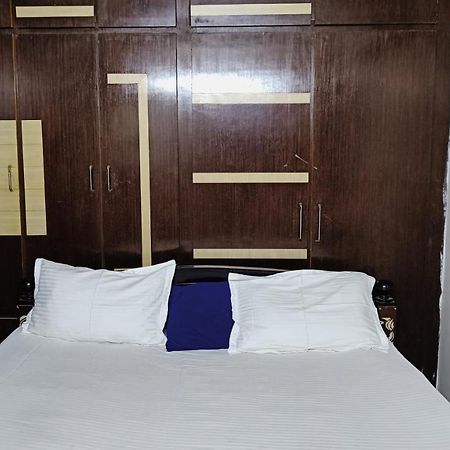 Gratifiedhomestay Visakhapatnam Exteriör bild
