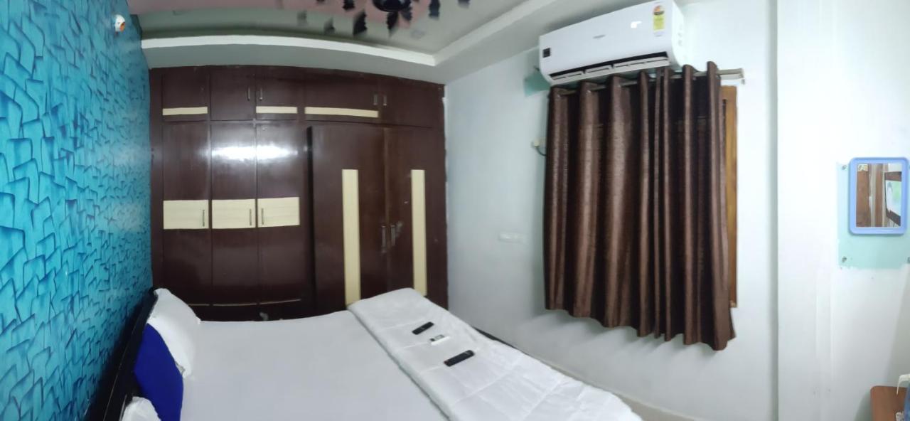 Gratifiedhomestay Visakhapatnam Exteriör bild
